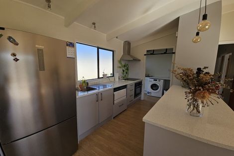 Photo of property in 2/56 Glendale Road, Glen Eden, Auckland, 0602