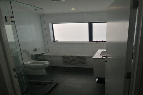 Photo of property in 21c Chippendale Crescent, Birkdale, Auckland, 0626