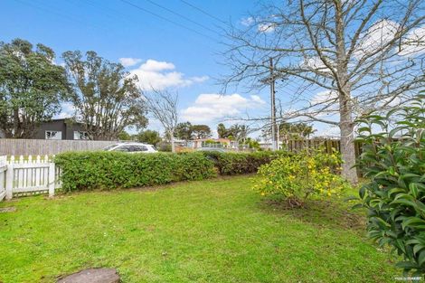 Photo of property in 1/178 Beach Haven Road, Beach Haven, Auckland, 0626
