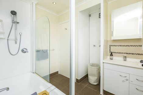 Photo of property in 3/29 Hillside Drive, Maoribank, Upper Hutt, 5018