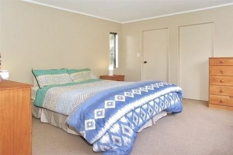 Photo of property in 51 Sunrise Boulevard, Tawa, Wellington, 5028