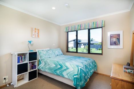 Photo of property in 17 Madeleine Terrace, Papamoa Beach, Papamoa, 3118