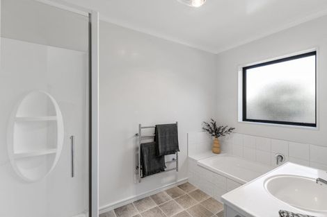 Photo of property in 13 Bexley Way, Morrinsville, 3300