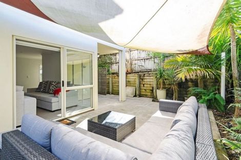 Photo of property in 31a Chieftain Rise, Goodwood Heights, Auckland, 2105