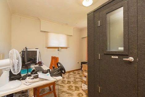 Photo of property in 87d Pioneer Road, Moturoa, New Plymouth, 4310