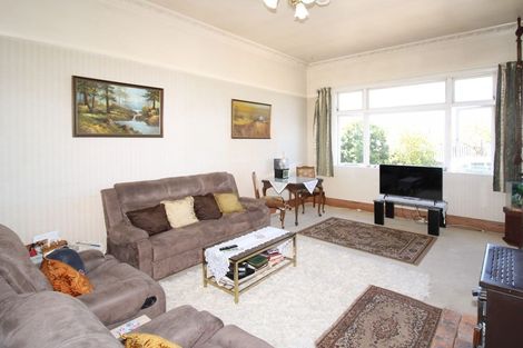 Photo of property in 51 Pembroke Street, Carterton, 5713