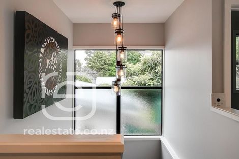 Photo of property in 75 Milton Road, Bluff Hill, Napier, 4110