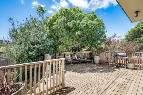 Photo of property in 98 Kiwi Road, Raumati Beach, Paraparaumu, 5032