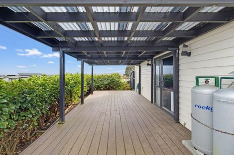 Photo of property in 126 Keri Vista Rise, Papakura, 2110