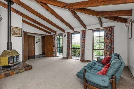 Photo of property in 11 Deakin Place, Clive, 4102