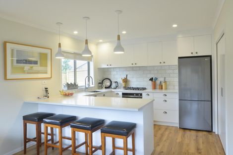 Photo of property in 64 Feist Street, Carterton, 5713