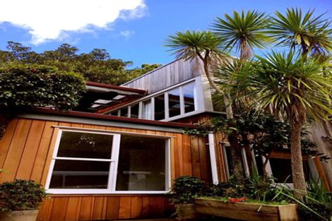 Photo of property in 34 Sandown Road, Rothesay Bay, Auckland, 0630