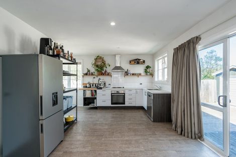 Photo of property in 67 Garreg Road, Bryndwr, Christchurch, 8052