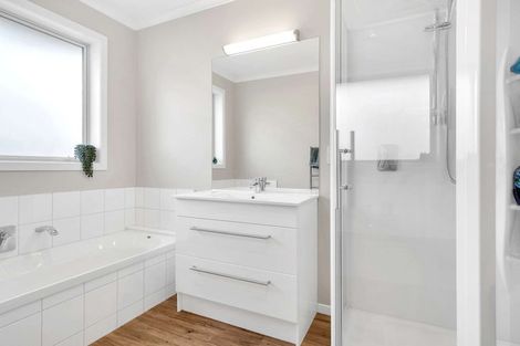 Photo of property in 42 Curtis Street, Stoke, Nelson, 7011