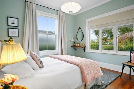 Photo of property in 122 Victoria Street, Cambridge, 3434