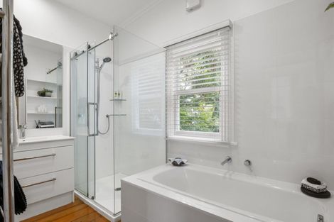 Photo of property in 68 Palmerston Road, Birkenhead, Auckland, 0626