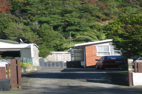 Photo of property in 2/32 Stokes Valley Road, Stokes Valley, Lower Hutt, 5019