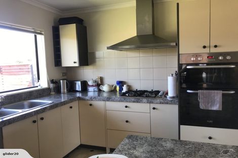 Photo of property in 12 Gandalf Crescent, Paraparaumu, 5032