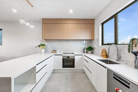 Photo of property in 173 Henwood Road, Westgate, 0814