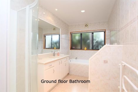 Photo of property in 2 Devon Road, Bucklands Beach, Auckland, 2012