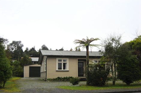 Photo of property in 54 Ahau Street, Moana, 7872