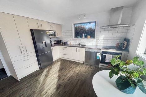 Photo of property in 2/68 Somerfield Street, Somerfield, Christchurch, 8024