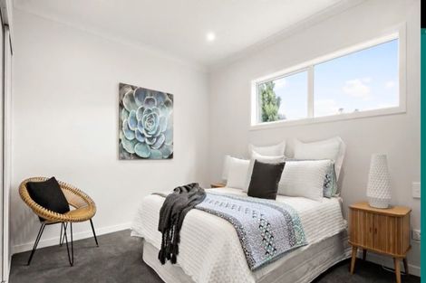 Photo of property in 26b Stottholm Road, Titirangi, Auckland, 0604