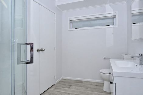 Photo of property in 42 Battersby Avenue, Mount Roskill, Auckland, 1041