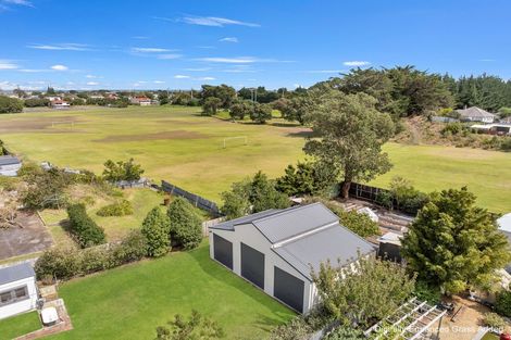 Photo of property in 27 Moore Avenue, Tawhero, Whanganui, 4501