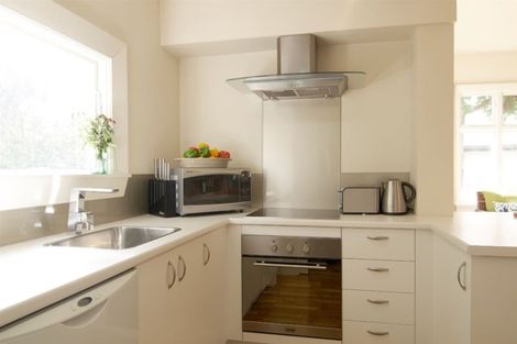 Photo of property in 11 Woodville Street, Edgeware, Christchurch, 8013