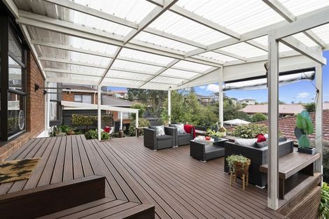 Photo of property in 1/16 Petrel Place, Massey, Auckland, 0614