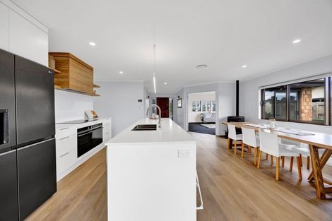 Photo of property in 5 Marlin Terrace, Bell Block, New Plymouth, 4312