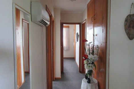 Photo of property in 85 Timaru Road, Waimate, 7924