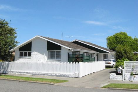 Photo of property in 21 Delaware Crescent, Russley, Christchurch, 8042