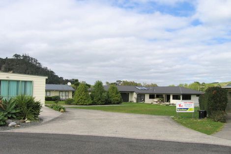 Photo of property in 27 Michelle Lane, Hahei, Whitianga, 3591