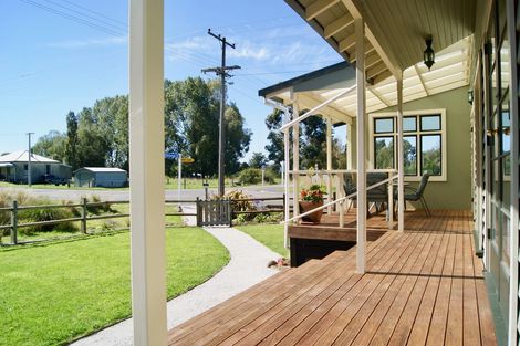 Photo of property in 27 Runbrake Street, Palmerston, 9430