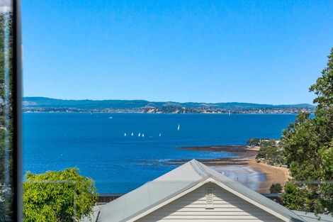 Photo of property in 11 Katui Street, Castor Bay, Auckland, 0620