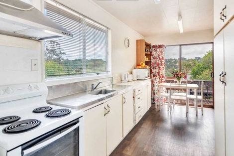 Photo of property in 1/7 Classic Grove, Bayview, Auckland, 0629