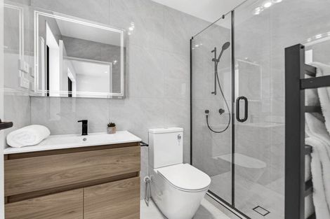 Photo of property in 1/6 Pah Road, Papatoetoe, Auckland, 2025