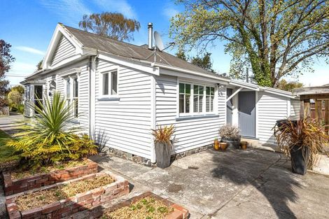 Photo of property in 1/221 Edgeware Road, Edgeware, Christchurch, 8013