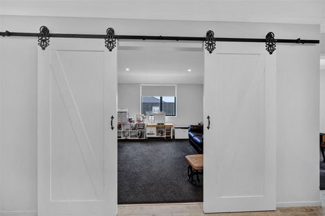 Photo of property in 8 The Terrace, Bell Block, New Plymouth, 4312