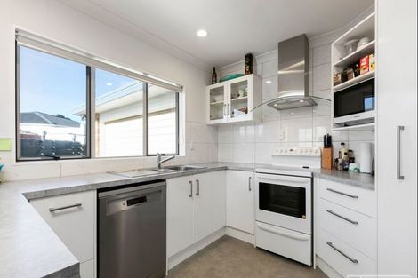 Photo of property in 2/304 Otumoetai Road, Otumoetai, Tauranga, 3110