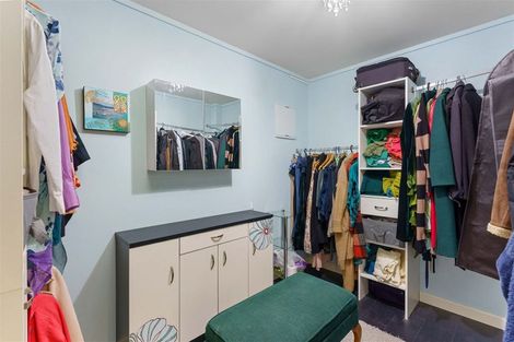 Photo of property in 43 Pehi Kupa Street, Waikanae, 5036