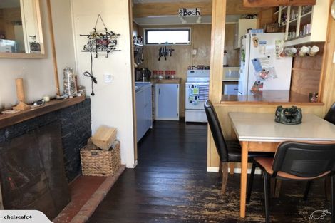 Photo of property in 5 Tokopapa Street, Mokau, 4376