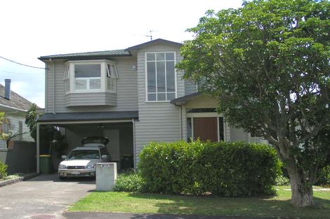 Photo of property in 14 Cameron Street, Takapuna, Auckland, 0622