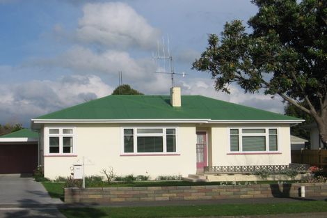 Photo of property in 128 College Street, Awapuni, Palmerston North, 4412