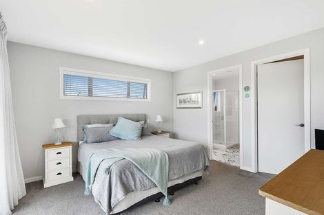 Photo of property in 2 Pukeko Way, Amberley, 7410