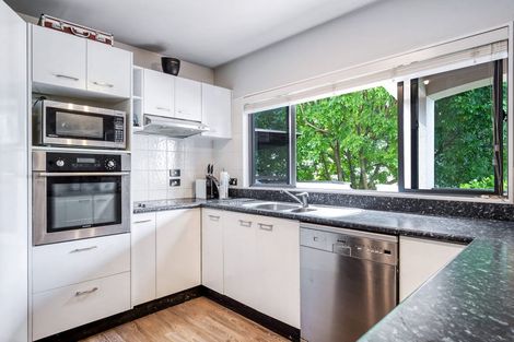 Photo of property in 35a Picasso Drive, West Harbour, Auckland, 0618