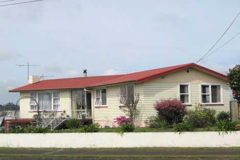 Photo of property in 28 Watene Crescent, Waitara, 4320