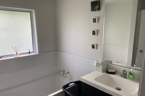 Photo of property in 2 Frank Hewitt Street, Pukekohe, 2120